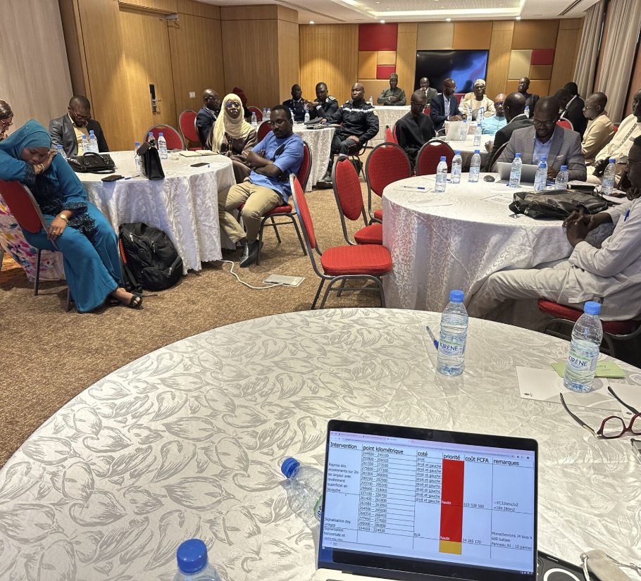 Atelier de restitution de l’audit de sécurité routière de la RN1 entre Kaffrine et Koungheul, au Sénégal.